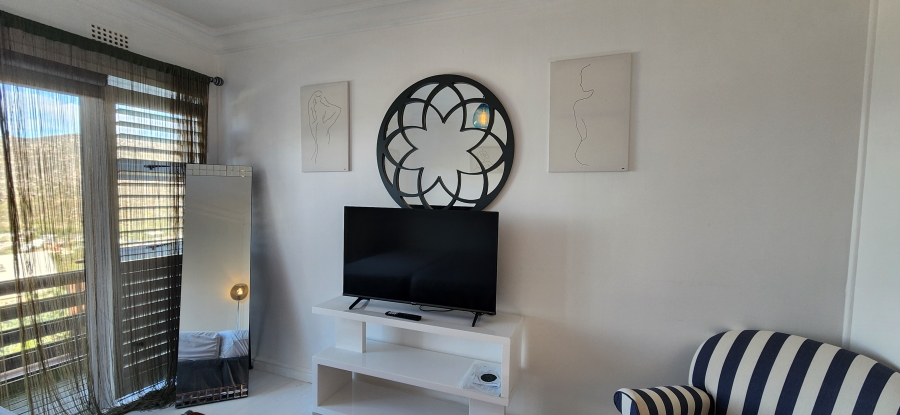 To Let 4 Bedroom Property for Rent in Glencairn Heights Western Cape